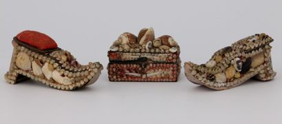 LOT :

 SABOT en carton à décors de coquillages...