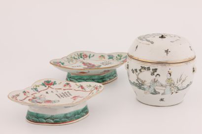 Chine vers 1900 - Lot comprenant Un pot couvert...