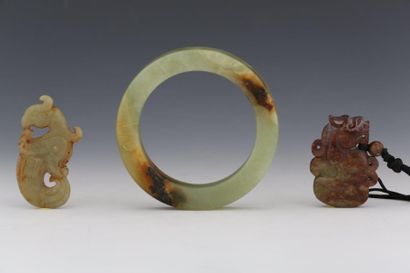 Chine - Ensemble comprenant un bracelet en...