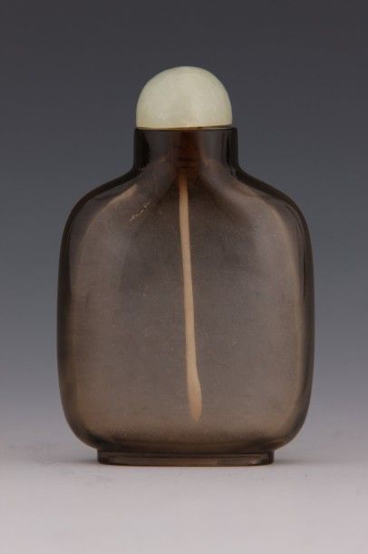 Chine vers 1920 - Flacon tabatière en cristal...