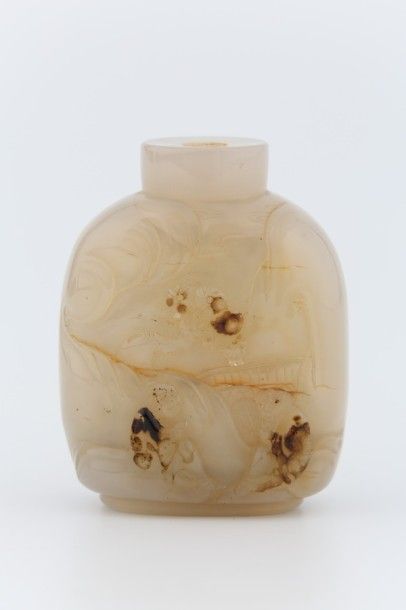 Chine - Flacon tabatière en agate veinée...