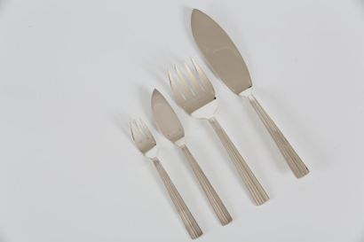 CHRISTOFLE - MODELE CONDE - SUITE DE 12 COUVERTS...