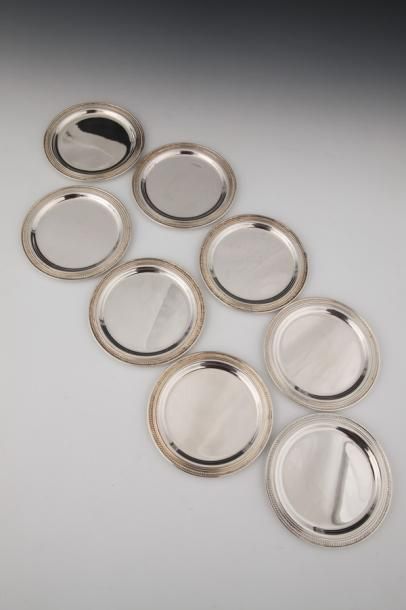 CHRISTOFLE - MODELE PERLES - SUITE DE 8 ASSIETTES...