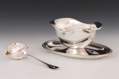 CHRISTOFLE - MODELE PERLES - SAUCIERE OVALE...