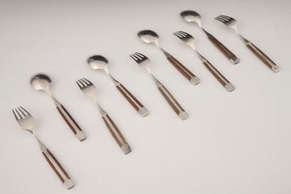 IMPORTANTE MENAGERE DE COUVERTS ET DE COUTEAUX...