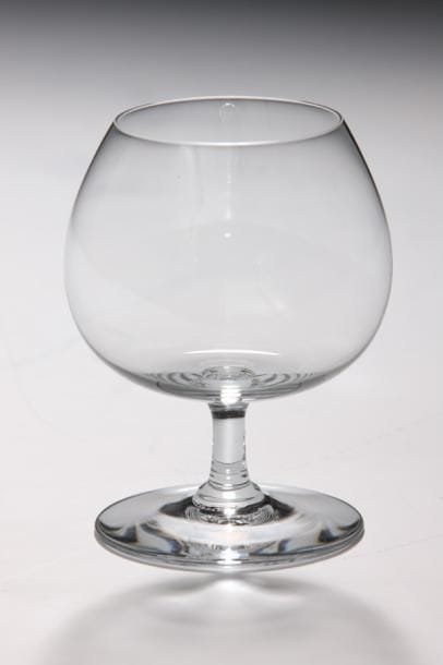 BACCARAT - SUITE DE 6 VERRES A COGNAC en...