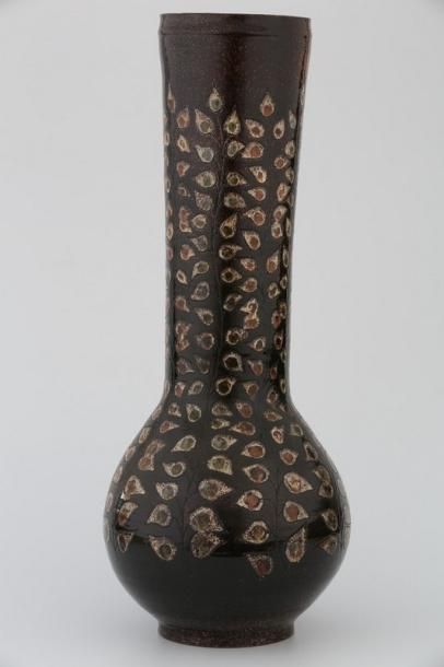 VALLAURIS

Grand vase feuillage

Céramique...