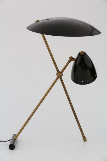 Design XXème Siècle

Lampe articulée 

Tôle...