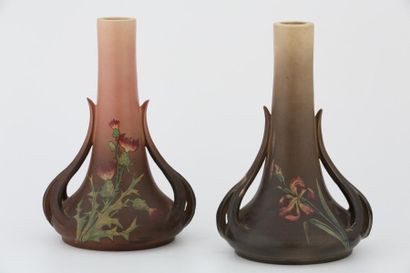 MASSIER 

Deux vases Orientaux - Signés de...