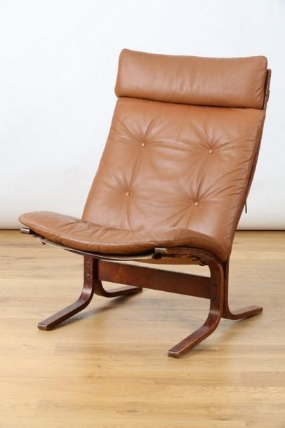 Ingmar RELLING (Designer)

Suite de 3 fauteuils...