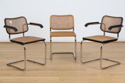 110 - Marcel BREUER 

Deux fauteuils et une...