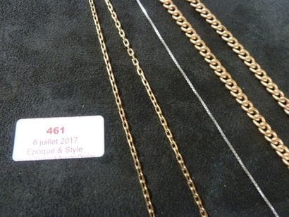 LOT DE TROIS CHAINES

2 en or jaune, 1 en...