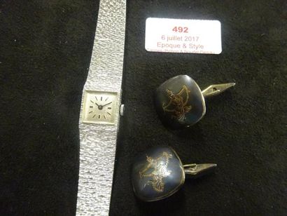 LOT D'UNE MONTRE BRACELET DE DAME d'Epoque...