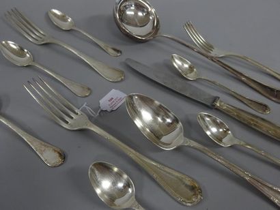 CHRISTOFLE 

MENAGERE DE COUVERTS DE 51PIECES

Style...