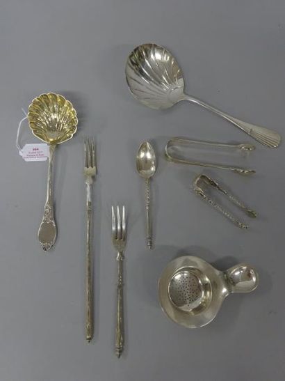 PETIT LOT DE PIECES DE SERVICE 

argent Minerve...