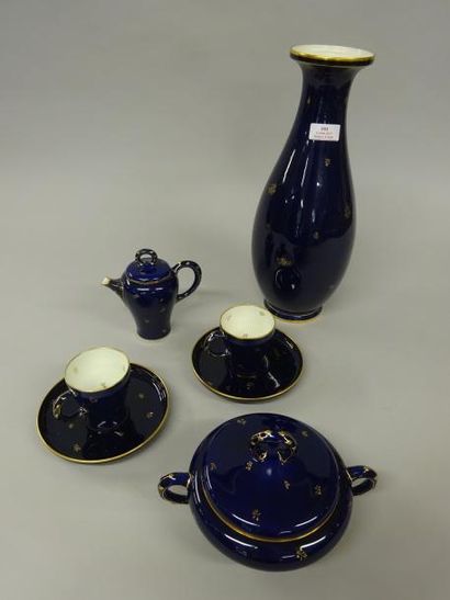 SEVRES Début XXème Siècle

Partie de service...