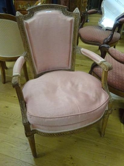 FAUTEUIL CABRIOLET de la Fin du XVIIIème...