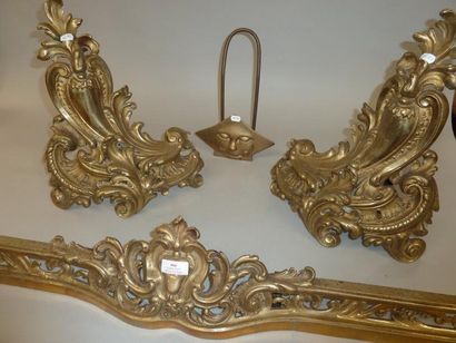 PAIRE DE CHENETS ET BARRE DE CHEMINÉE Fin...
