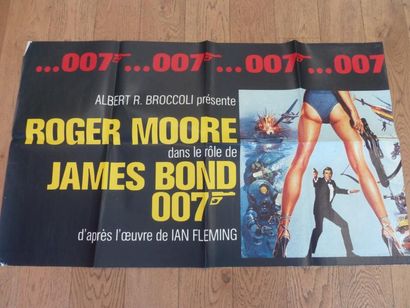 LOT D'AFFICHES OU BANDEAUX PUBLICITAIRES...
