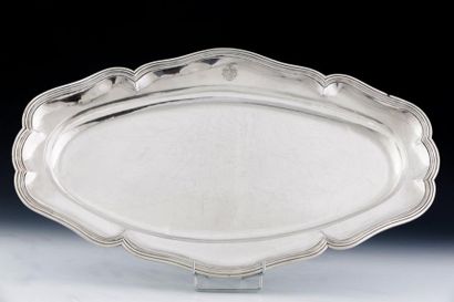 PLAT À VIANDE OVALE EN ARGENT d'Epoque Restauration

De...