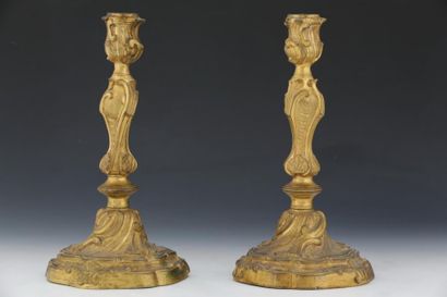 PAIRE DE FLAMBEAUX de Style Louis XV - XIXème...