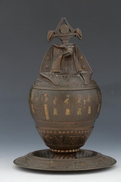 BOÎTE EN FORME D'URNE FUNÉRAIRE EGYPTIENNE...