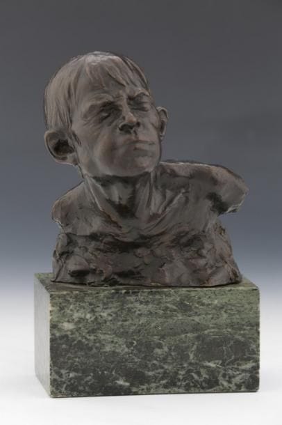 Domenico MASTROIANNI (1876-1962)

Tête expressionniste

Bronze...