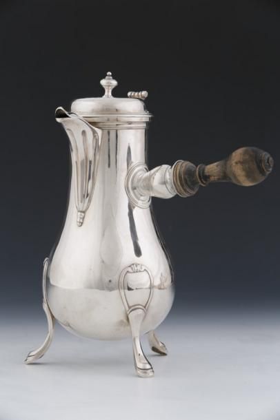 VERSEUSE EN ARGENT PARIS 1782

De forme balustre...