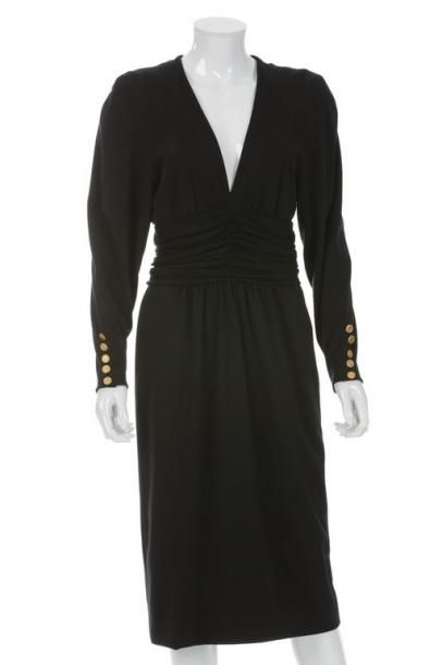 CHANEL Boutique circa 1984/1989

Robe en...