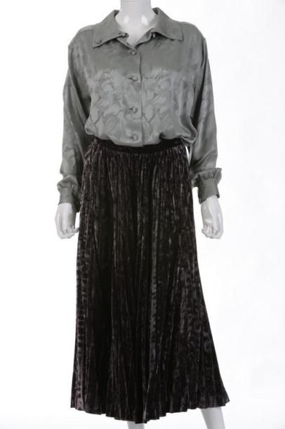 SAINT LAURENT rive gauche circa 1968

Lot...