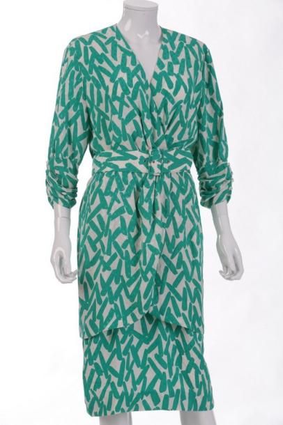 Guy LAROCHE Boutique Collection circa 1980

Robe...