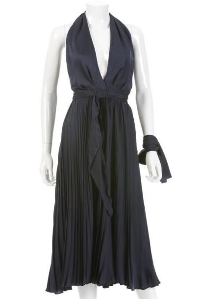 Jean Louis SCHERRER

Robe en soie marine,...