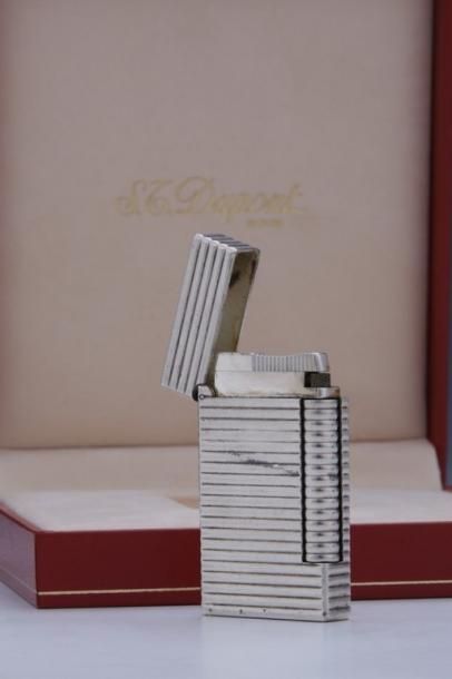 S. T. DUPONT PARIS

BRIQUET DE POCHE EXTRAPLAT...