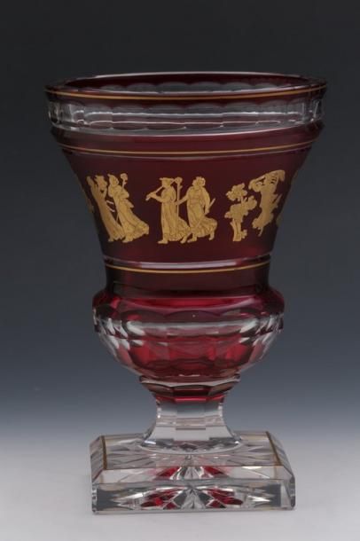 VAL SAINT LAMBERT MODELE THESSALIE

VASE...