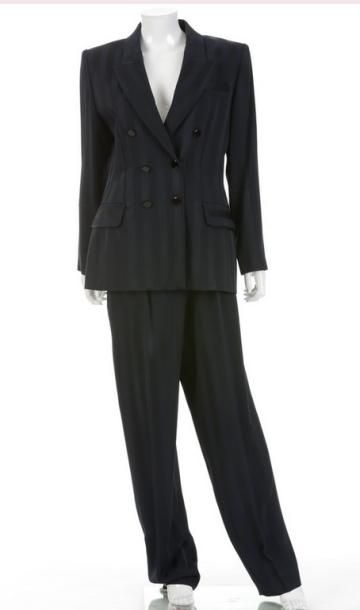 YVES SAINT LAURENT variation circa 1980

Ensemble...