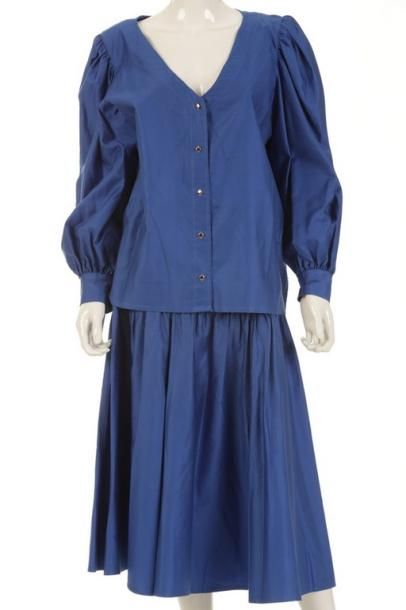 Guy LAROCHE circa 1980

Ensemble en coton...
