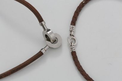 HERMES Paris 

Ras du cou en cuir naturel,...