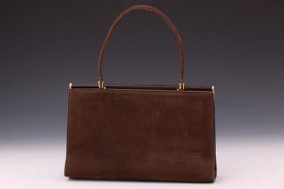 LANCEL

Sac 27 cm en cuir suédé café, fermeture...