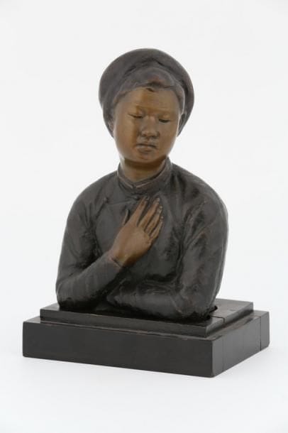 INDOCHINE

Petit buste de jeune femme en...