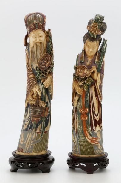 CHINE Début du XXème Siècle

Couple de dignitaires...