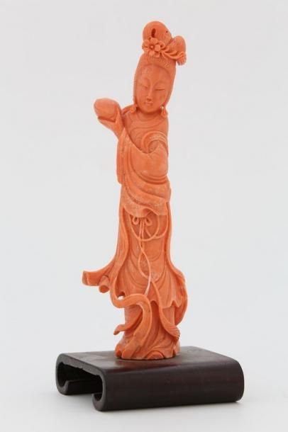 CHINE

Branche de corail sculptée représentant...