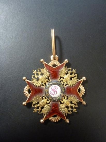 Croix de l’Ordre de Saint-Stanislas en or...