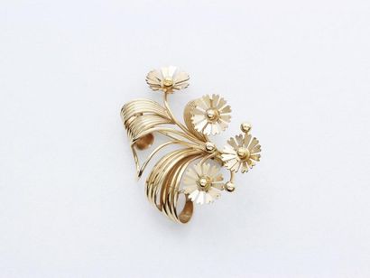 Broche en or 750 millièmes, stylisant une...