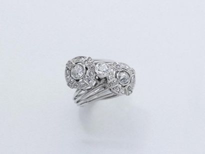 Élégante bague en fils d'or gris 750 millièmes,...