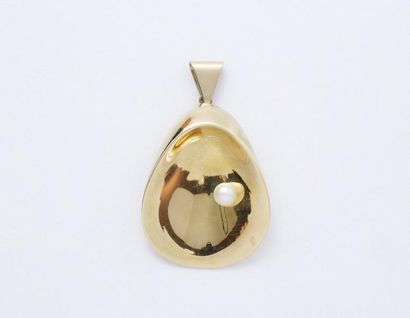 GEORG JENSEN

Pendentif en or 750 millièmes,...