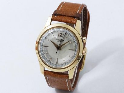 VULCAIN ''CRICKET''

Montre bracelet d'homme...