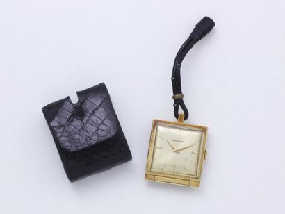 HARRY WINSTON

Montre de sac en or 750 millièmes,...