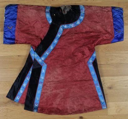 CHINE Fin du XIXème Siècle

ROBE D'APPARAT...