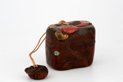 JAPON XIXème Siècle

TONKUTSU en bois de...