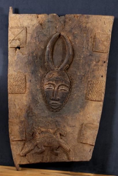 BAOULE COTE D'IVOIRE - Porte de case décorée...